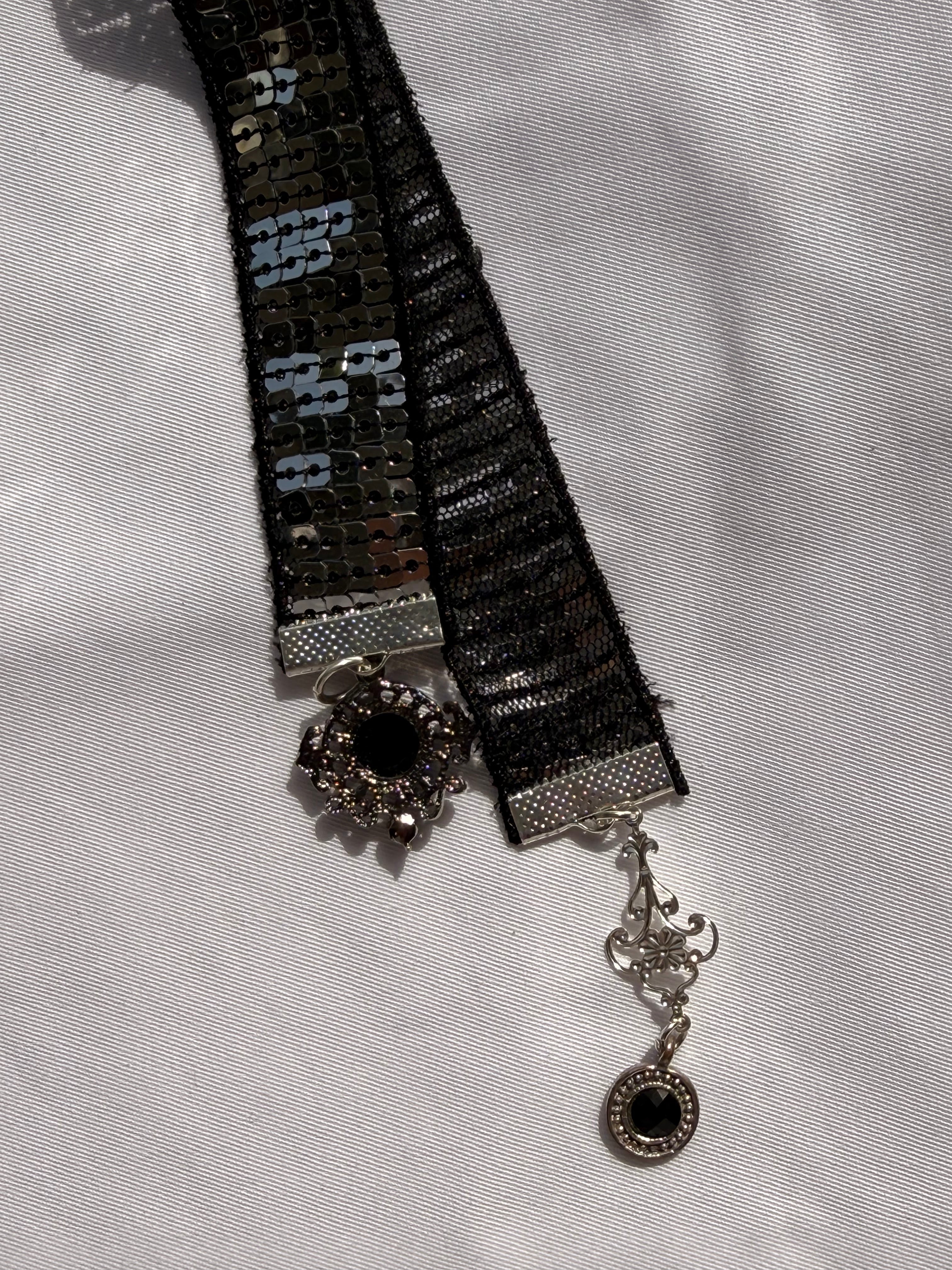 Marcapáginas dark